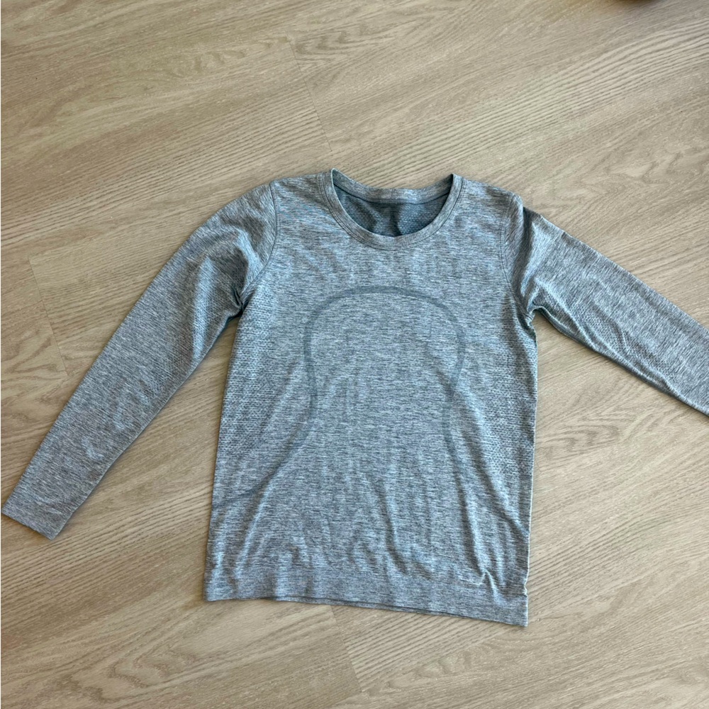 Lululemon long sleeve top